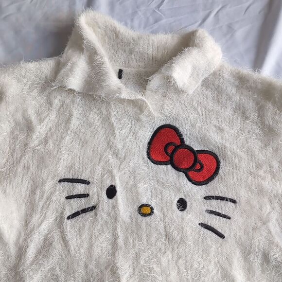 Dolls Kill X Hello Kitty Fuzzy White Eyelash Sweater Top Size S - Picture 13 of 14